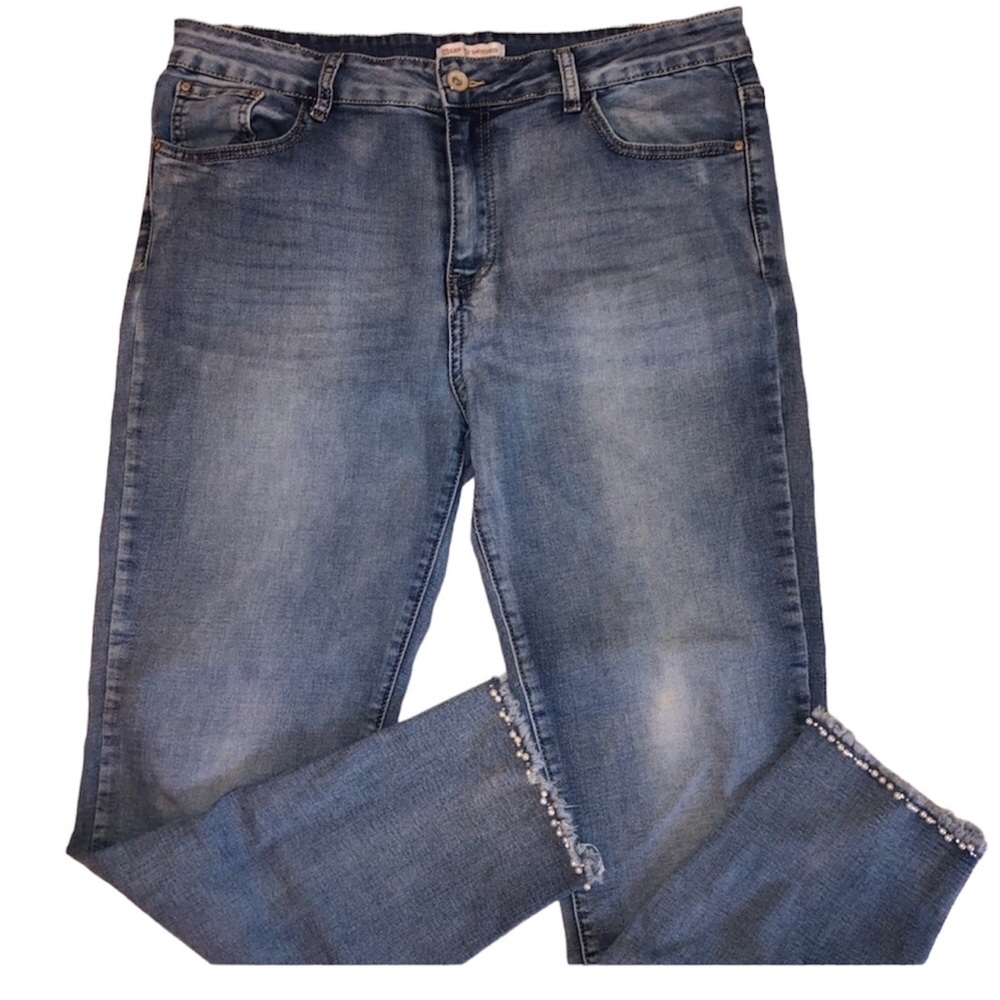 Miss Bon Bon 52 Buckle Pearl on Hem Distresswd Women Jeans